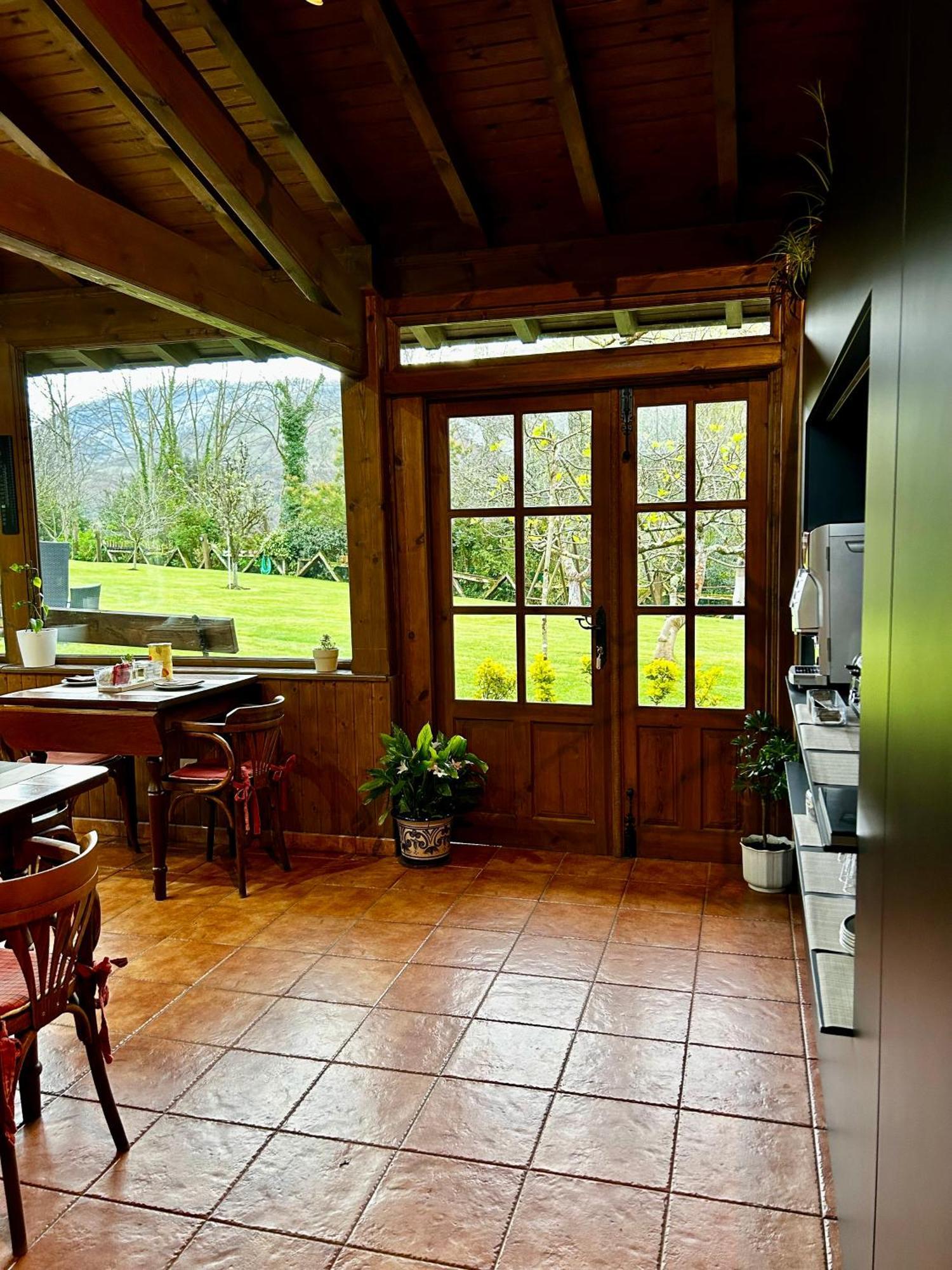 La Casina De La Arquera Villa Llanes Bagian luar foto